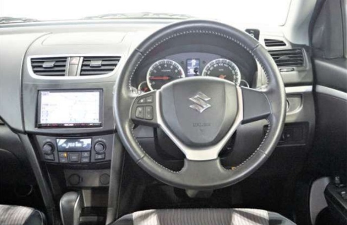 2013 SUZUKI SWIFT